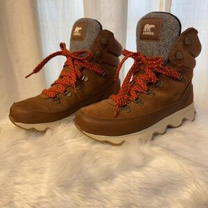 Sorel Women’s Kinetic Boots